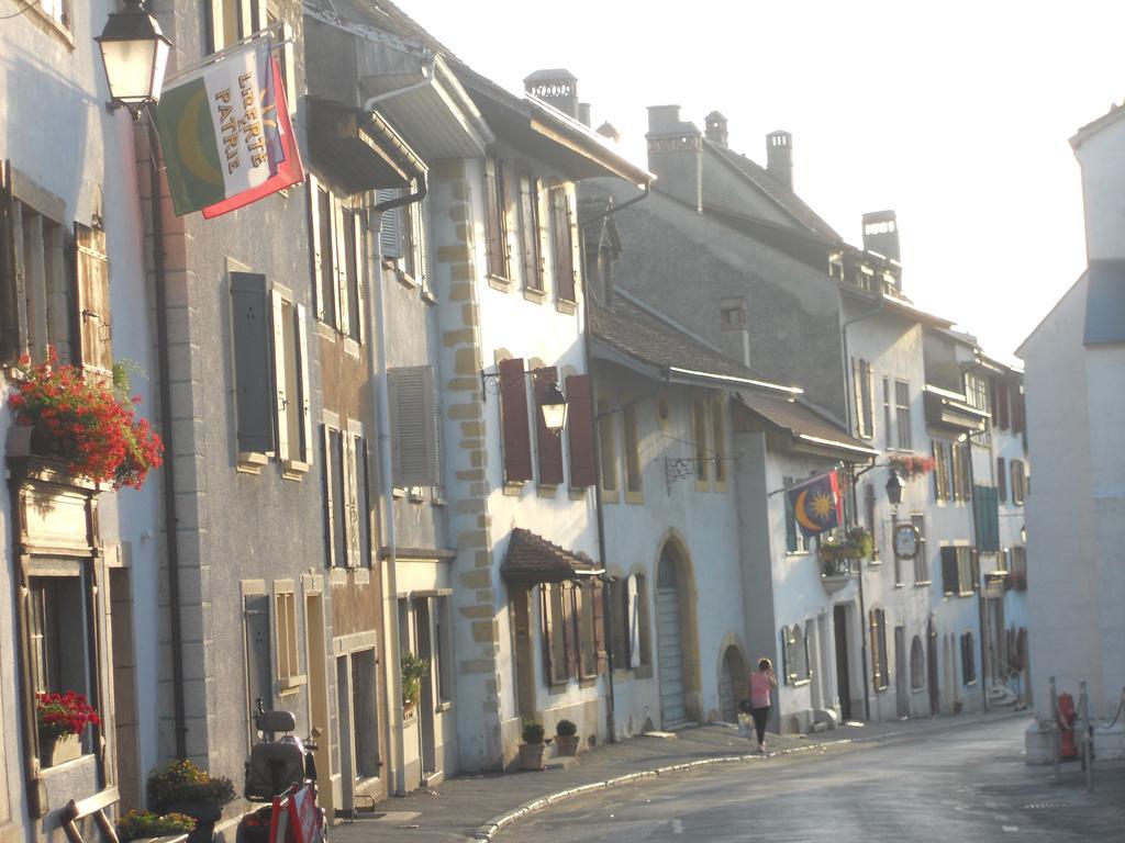 Bnb Tuileries Grandson Exterior photo